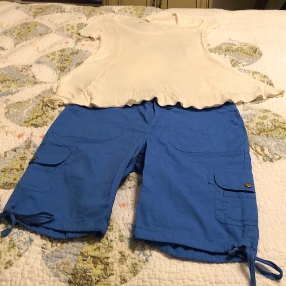 Caribbean Joe Pants - Women’s size 10 Caribbean Joe Bermuda shorts EUC